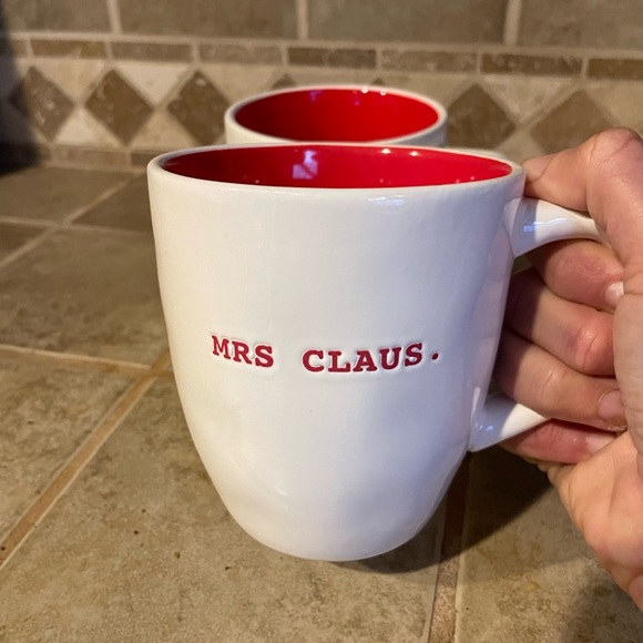 Rae Dunn Mr. & Mrs. Claus large mugs - Picture 3 of 4
